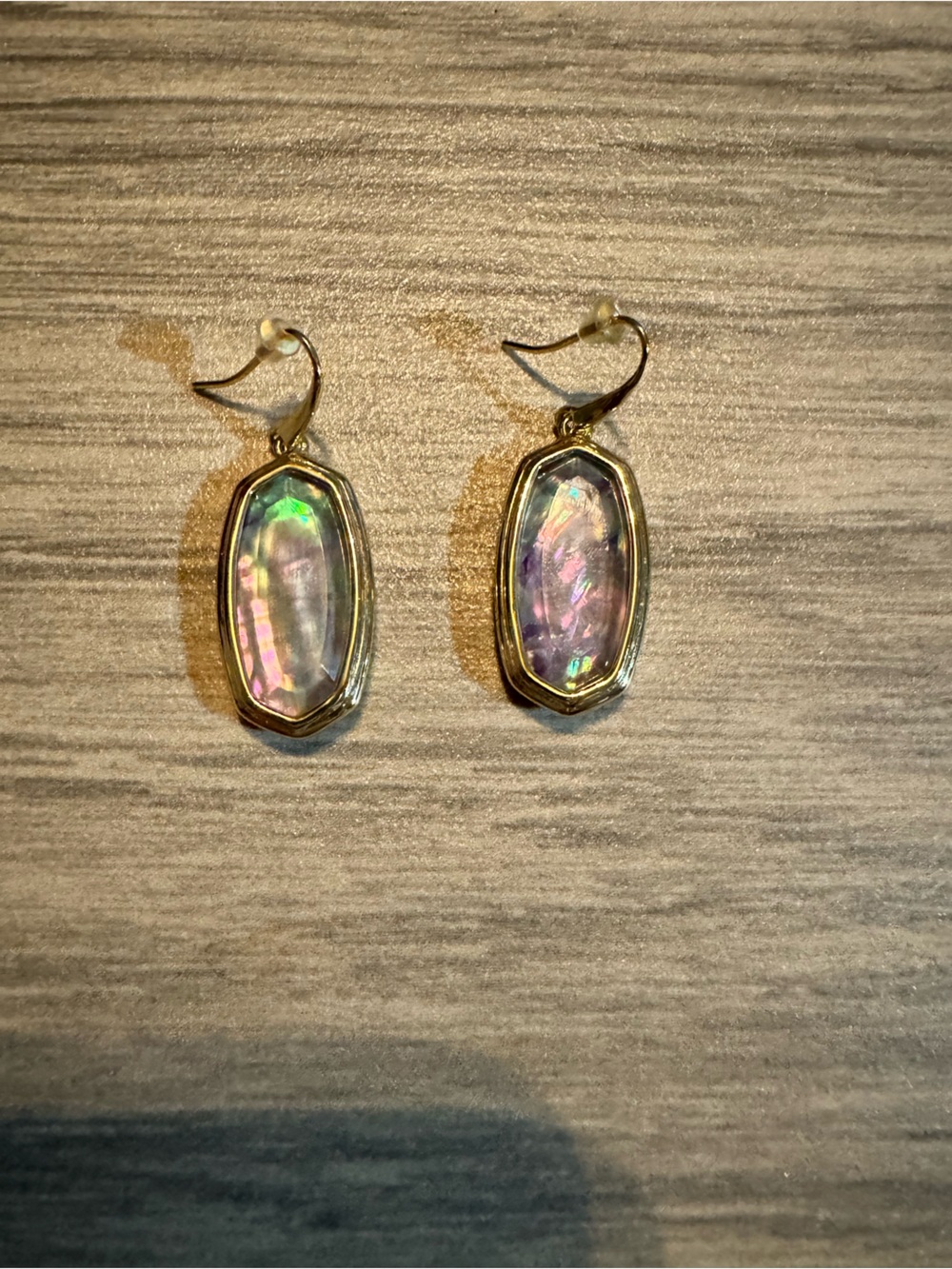 Kendra Scott Gold Iridescent Pink-Green Glass Drop Earrings